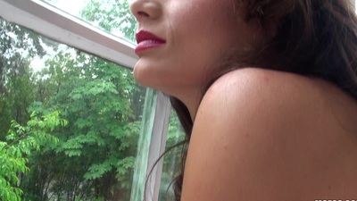 Engrossing leading actress Sophie Lynx gets helter-skelter